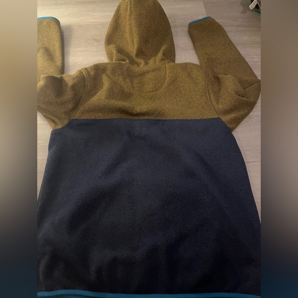 L.L. Bean Color Block Hooded Fleece 1/4 Snap Pullover - Picture 5 of 6